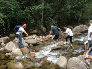 Trilhas no PESM - Caraguatatuba conduzem a rios límpidos e aventuras - foto divulgação FF