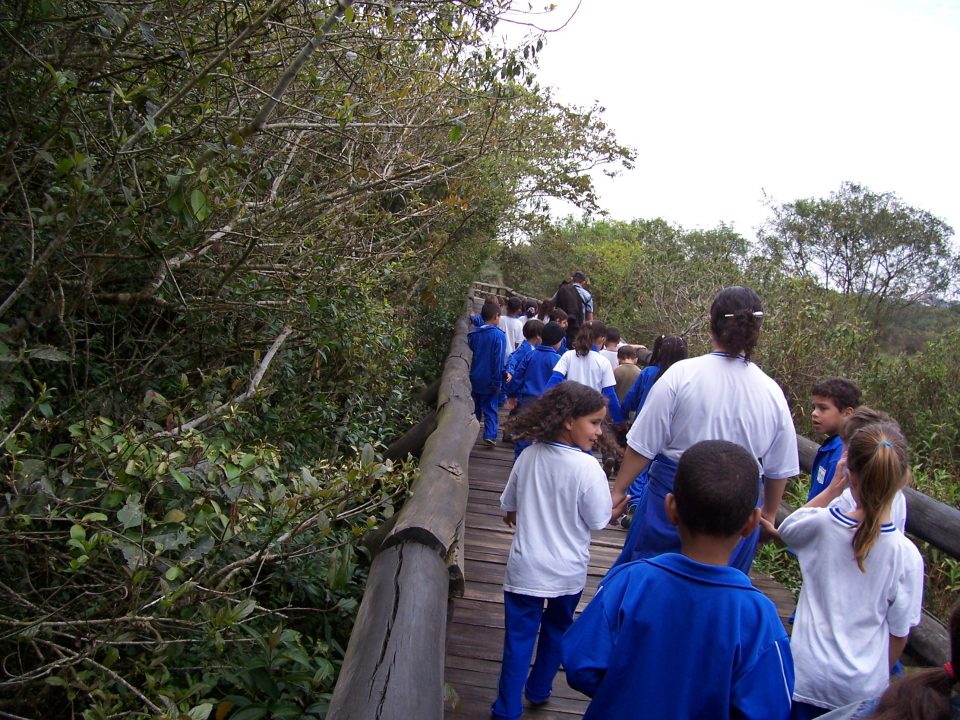 Escola no Parque Embu-guaçu