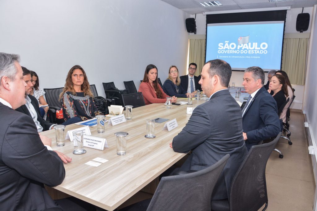 Áreas para concessão são apresentadas a representantes de empresas privadas